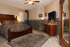 hennessey-house-napa-california-bed-and-breakfast-inn-guestroom